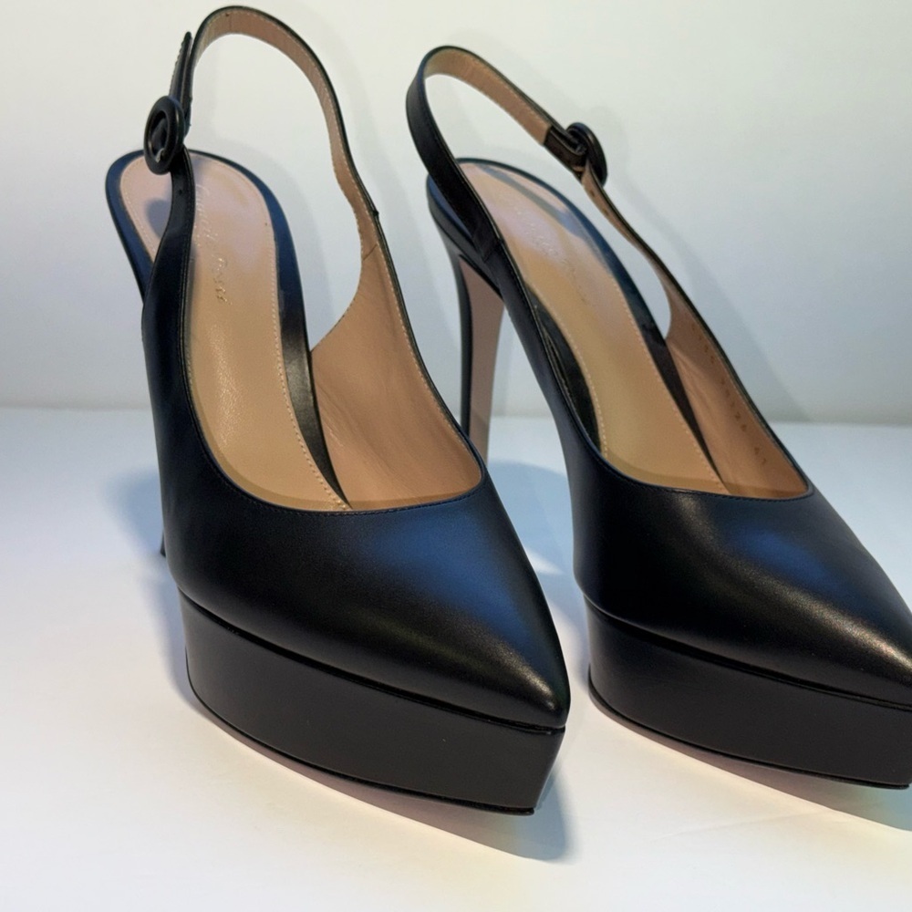 NWOT Gianvito Rossi Black Leather Dasha Platform Slingback Heels 41